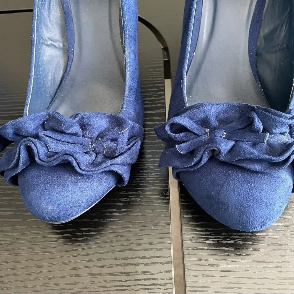 Mix No. 6 Olivia Blue Ruffle Toe Wedge Shoe, 9.5